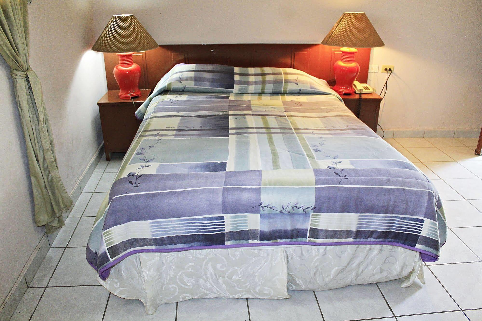Hotel Grecia Real Σαν Σαλβαντόρ Εξωτερικό φωτογραφία
